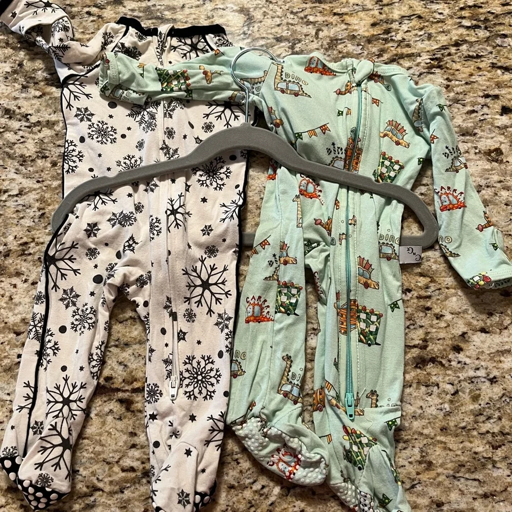 BAMBOO Baby Footed Pajamas - Snowflake & Mint Dino Prints